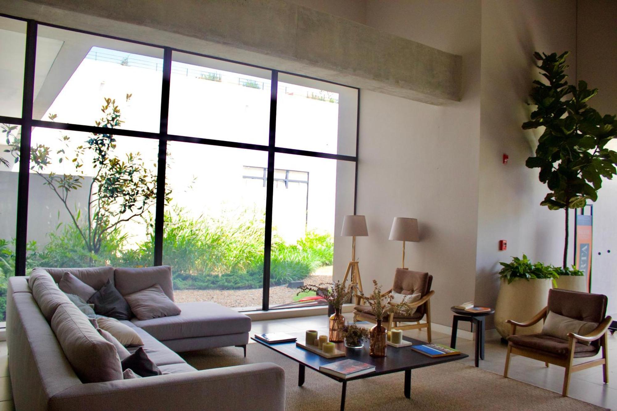 Business Near To Us Embassy And Corferias By Tsi Management, Free Parking Bogotá