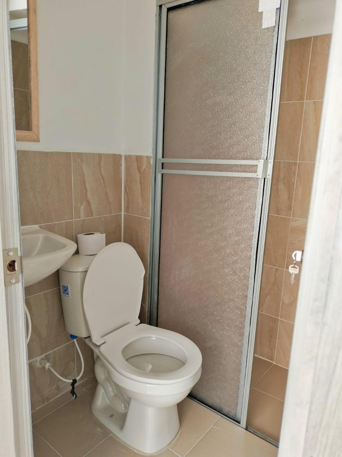 Hotel Batan-127 *