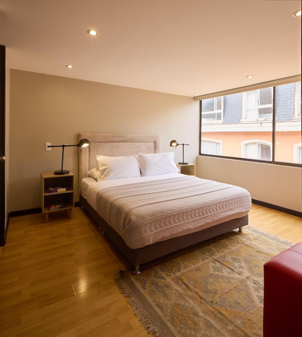 Bright Spacious Loft Park 93 Perfect Location
