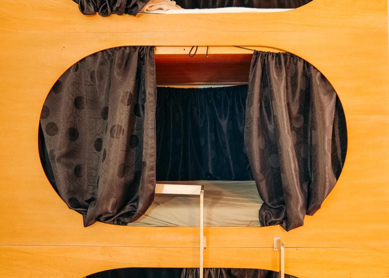 Eve Hostal