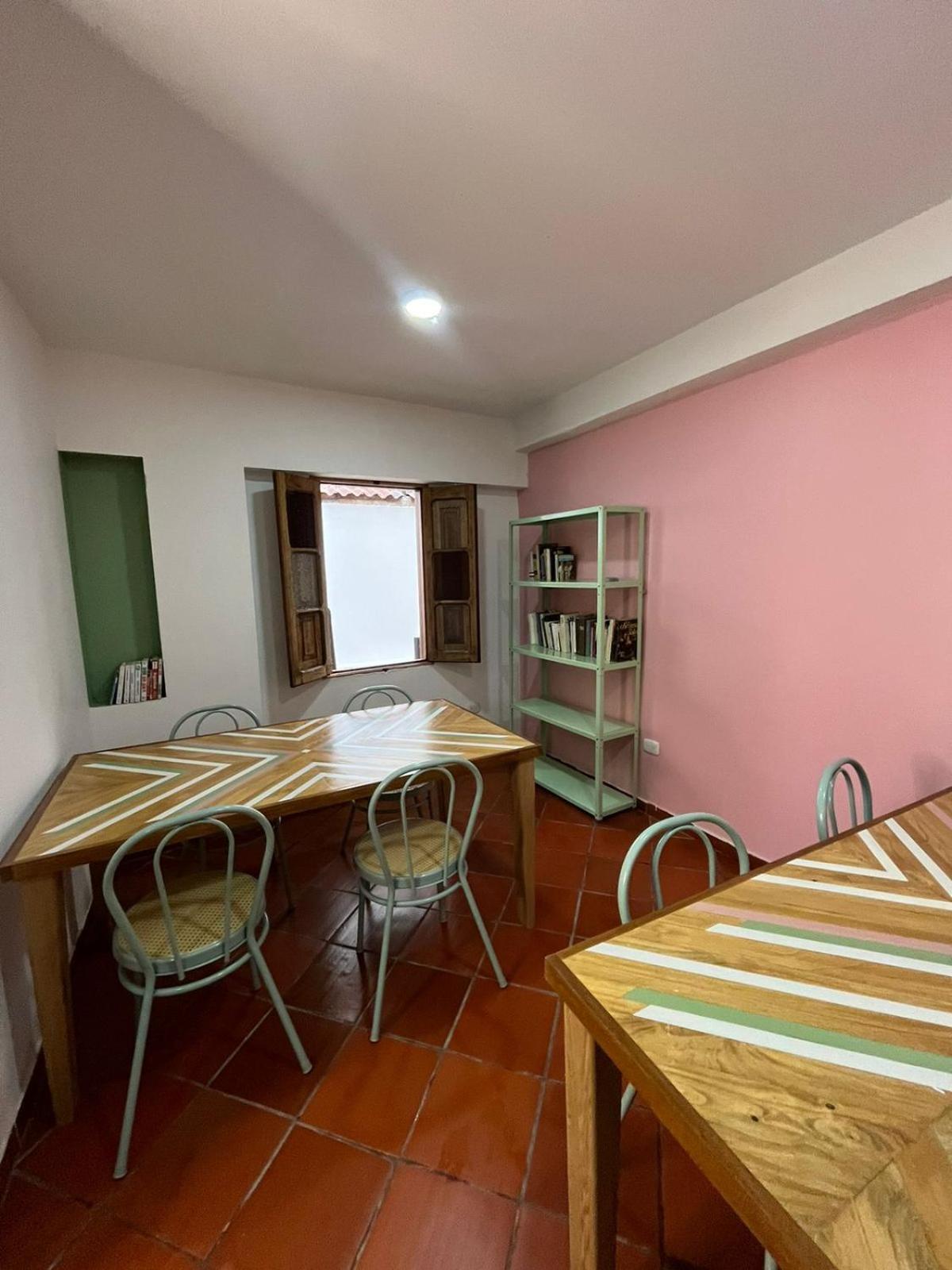 Eve Hostal