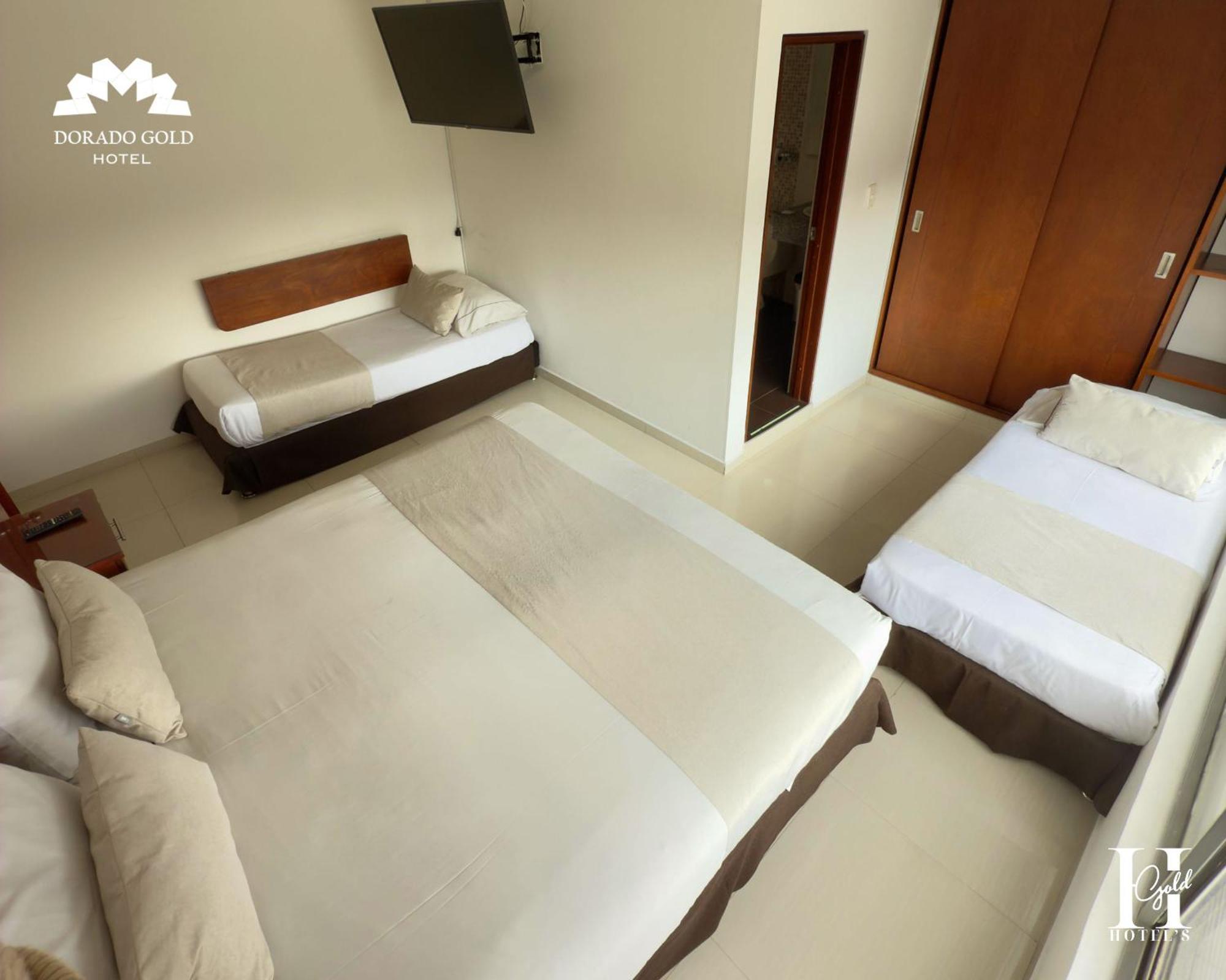 Hotel Dorado Gold Airport