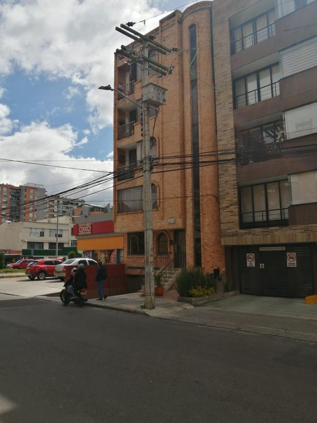 Vibrante Aparta-loft To The North In Cedritos Usaquen