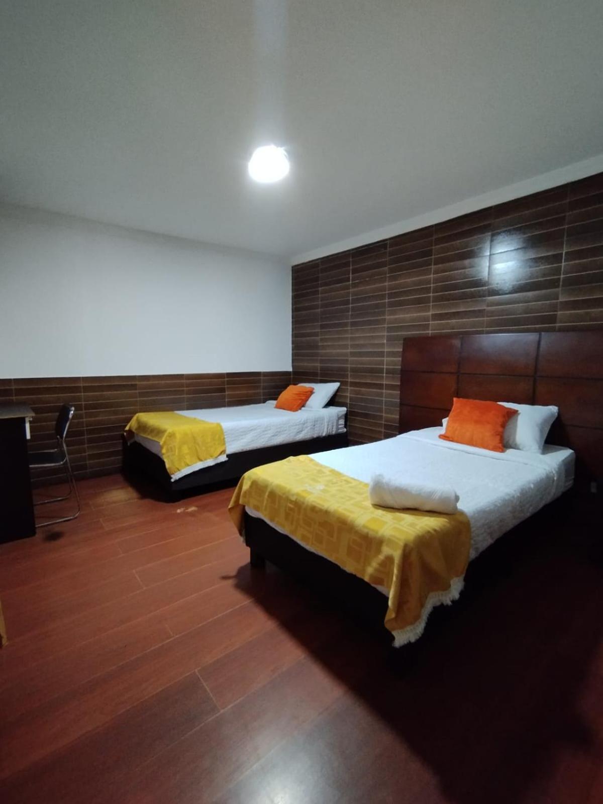 Ejecutivo 63 In Hotel 2*