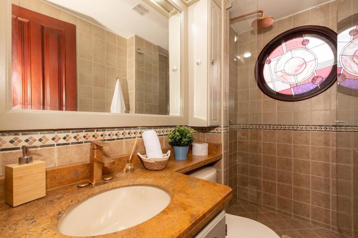Premium La Candelaria 2br Chimney Cityview Apartamento