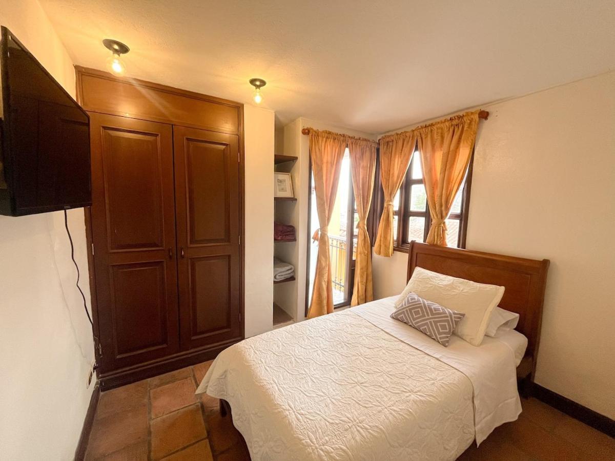 Premium La Candelaria 2br Chimney Cityview Apartamento Bogotá