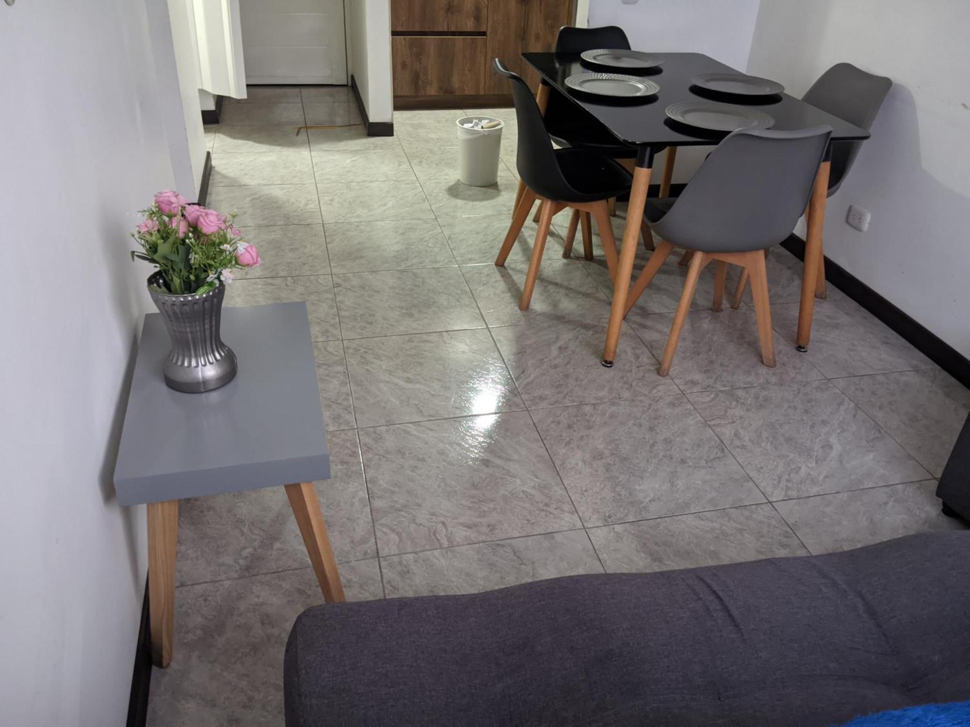 Apartamento-aeropuerto Y Embajada Apartamento