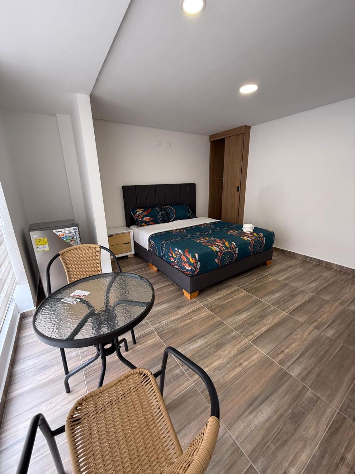Pensión Moravia Coliving *