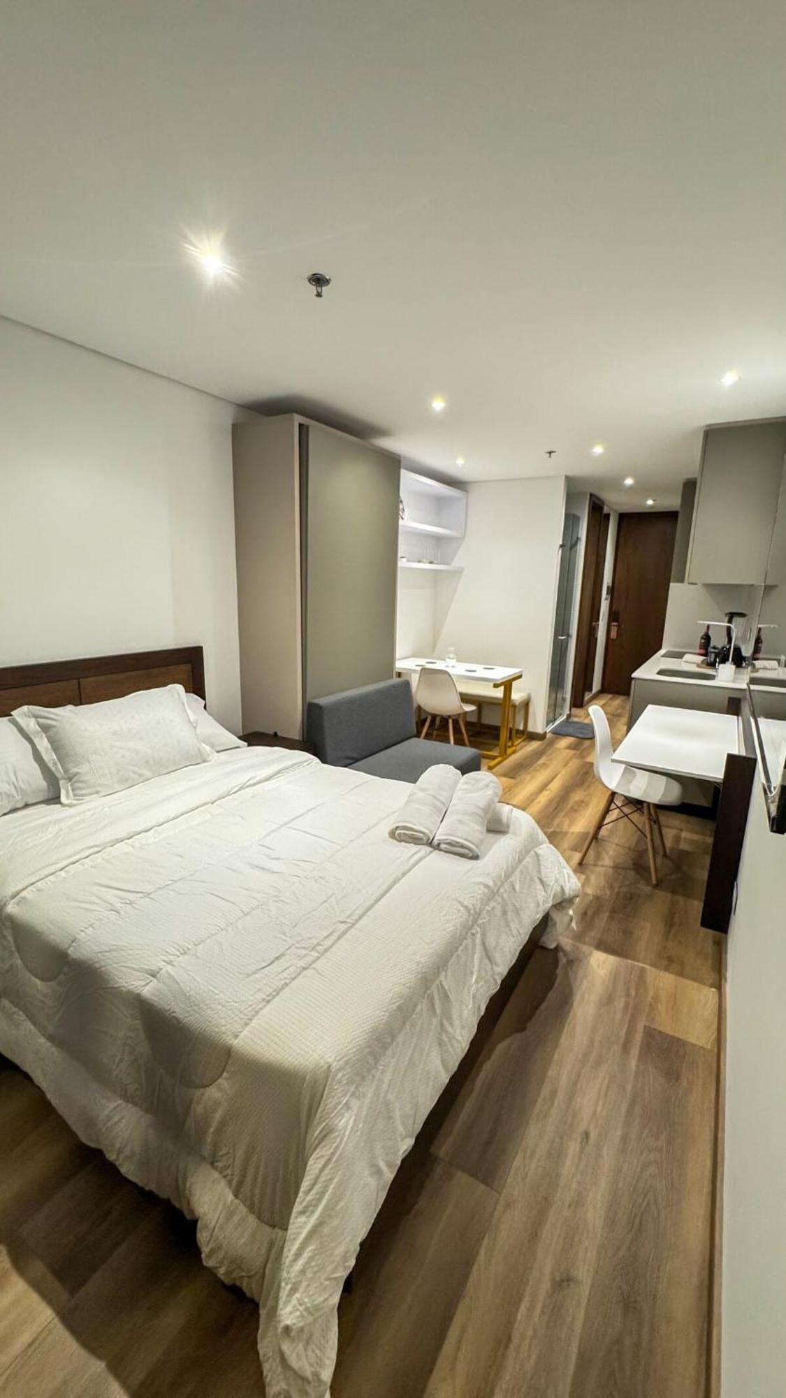 Estudio Acogedor En La 93 Bogotá