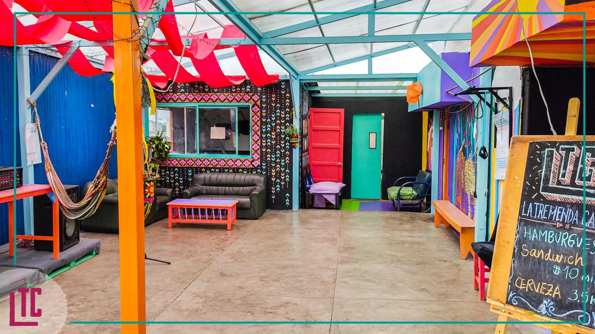 La Tremenda Casa Pensión