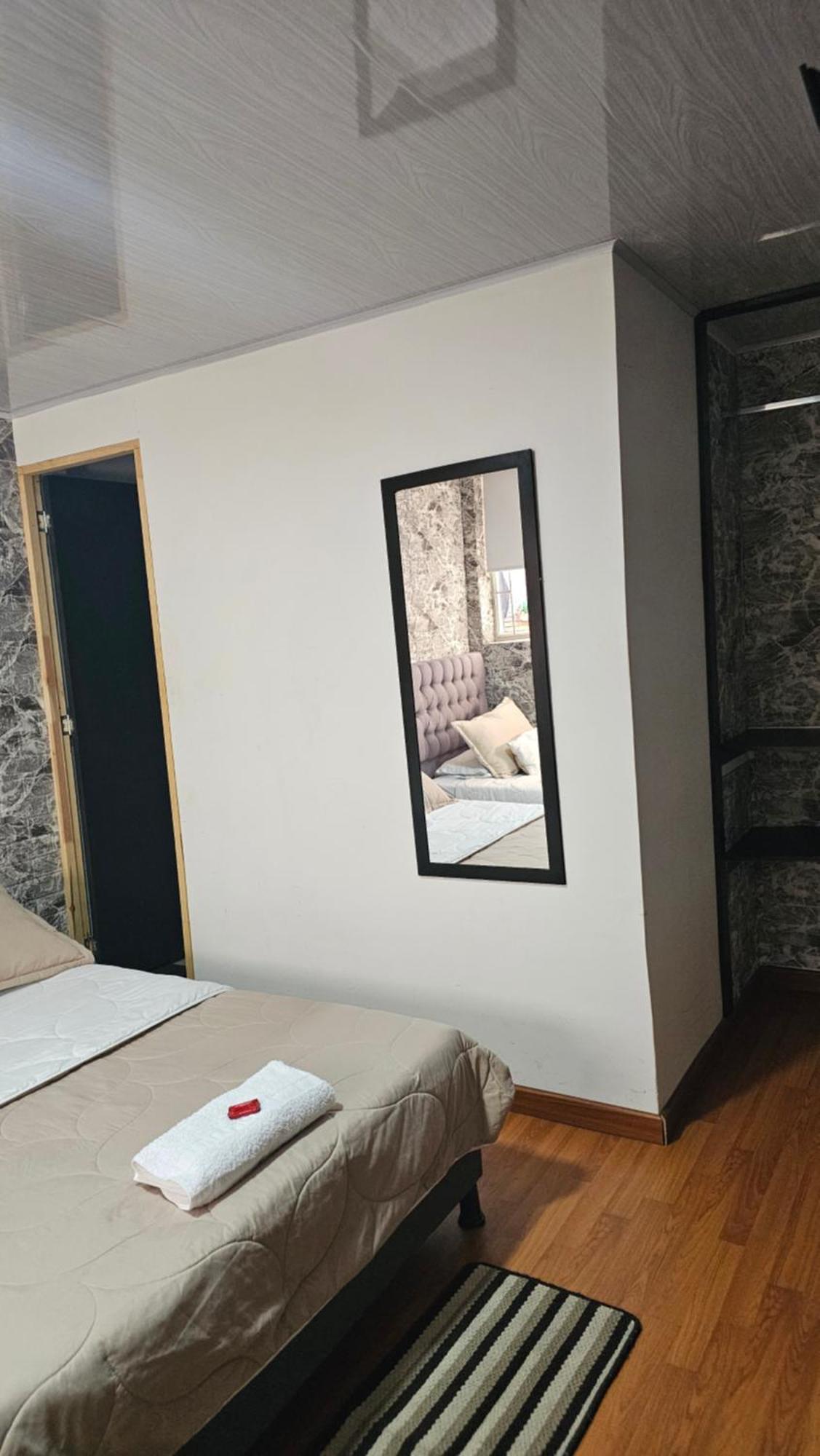 Bed and breakfast Colisseum Roma - El Cubo Movistar Campin