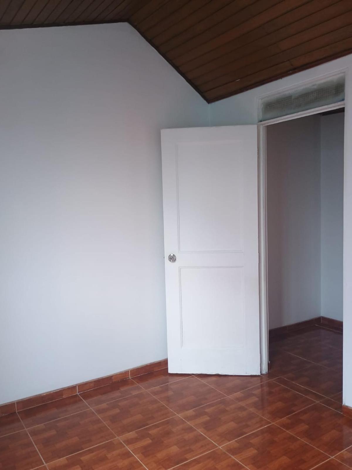 Grande Y Calida 2 O 3 Personas * Bogotá