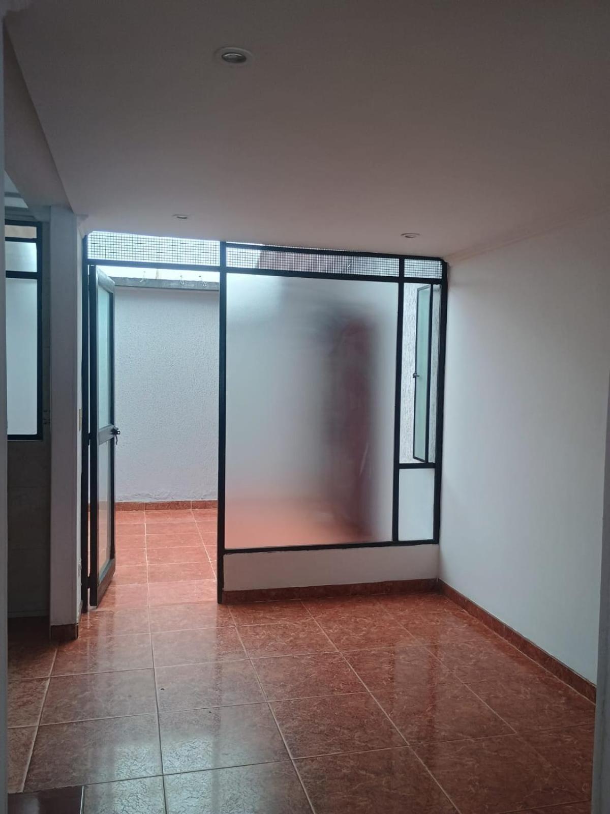 Habitación en casa particular Grande Y Calida 2 O 3 Personas