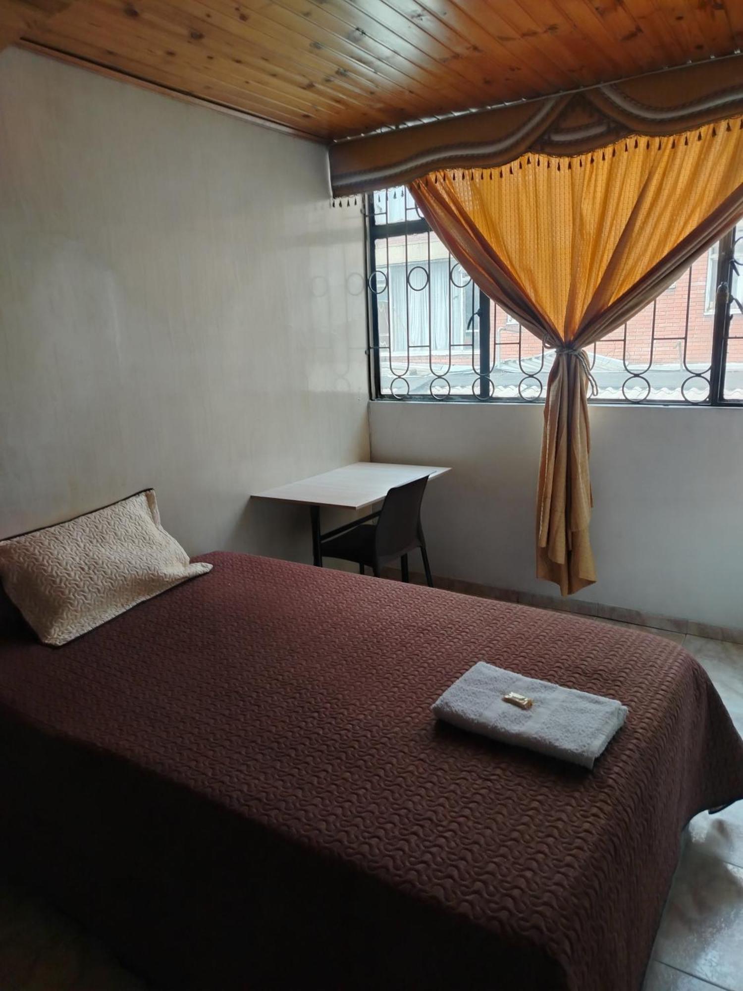 Habitación en casa particular Casa San Nicolas Bogotá