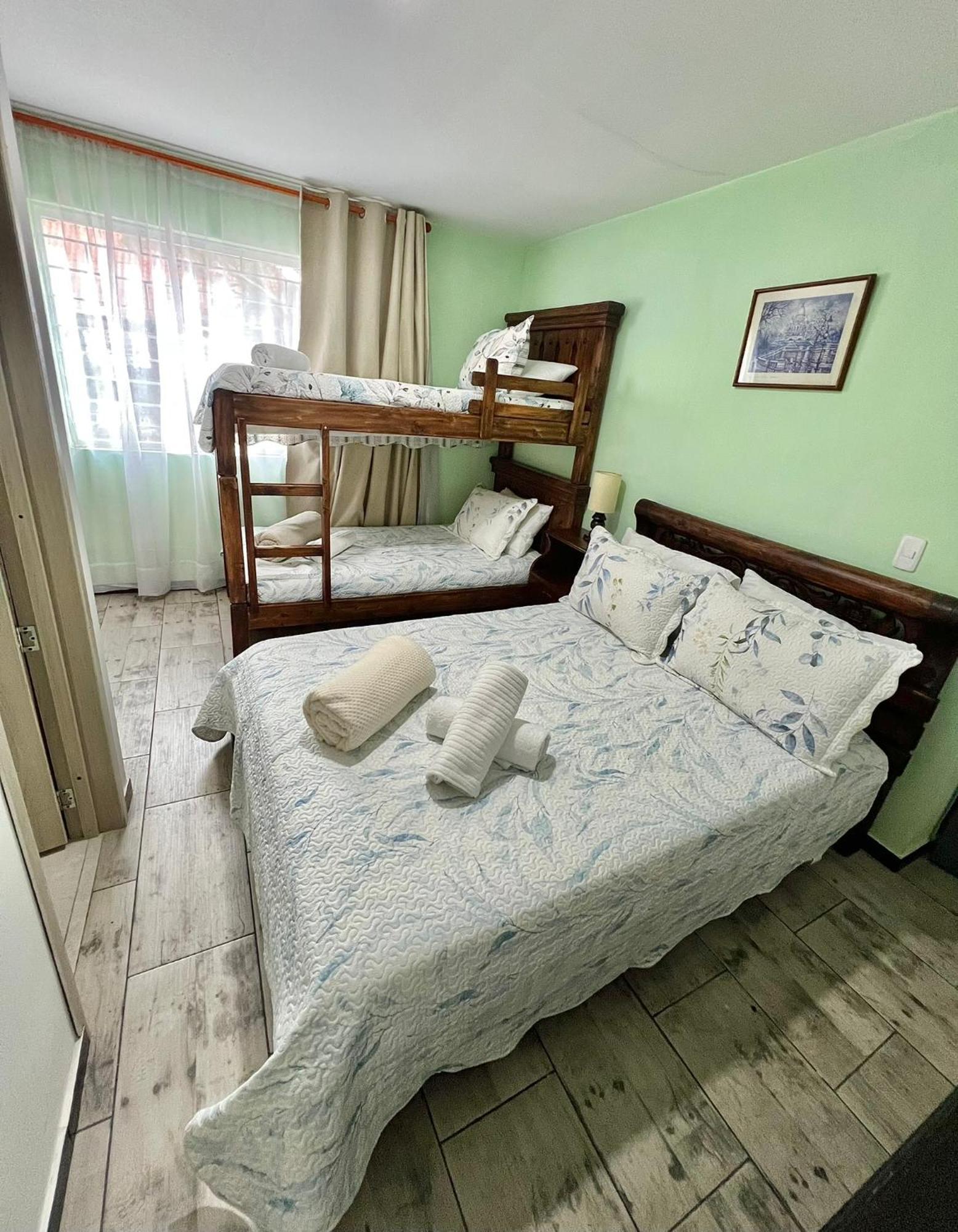 Carolinas House Teusaquillo Hotel