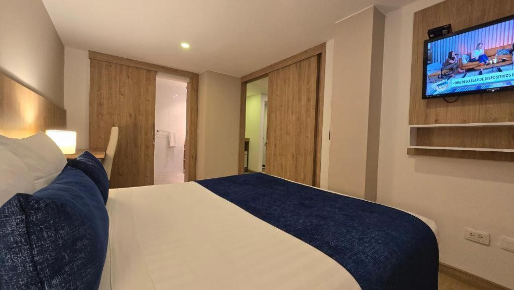 Confort 80 Zona Rosa Hotel 3*