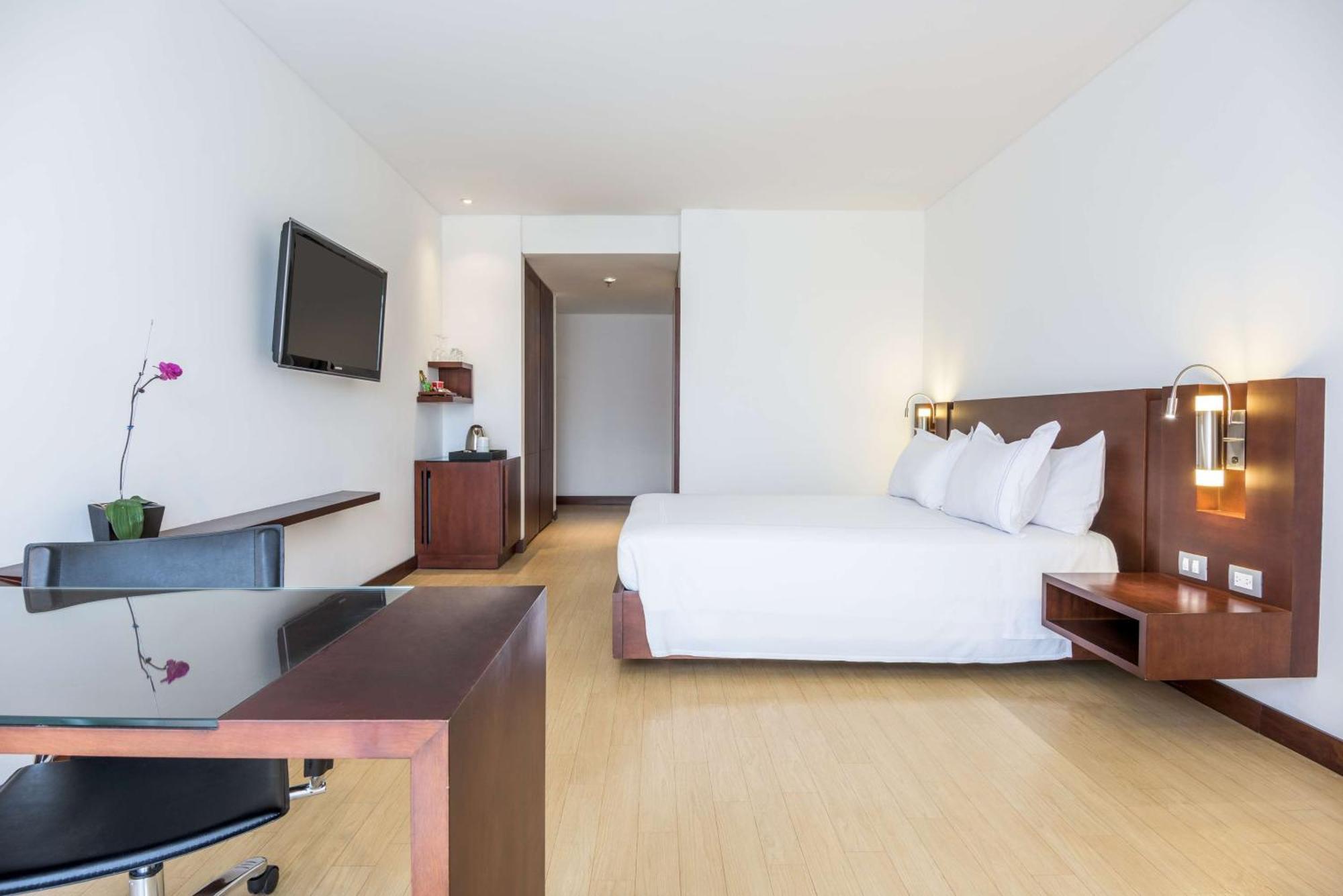 Nh Urban 93 Royal Hotel Bogotá