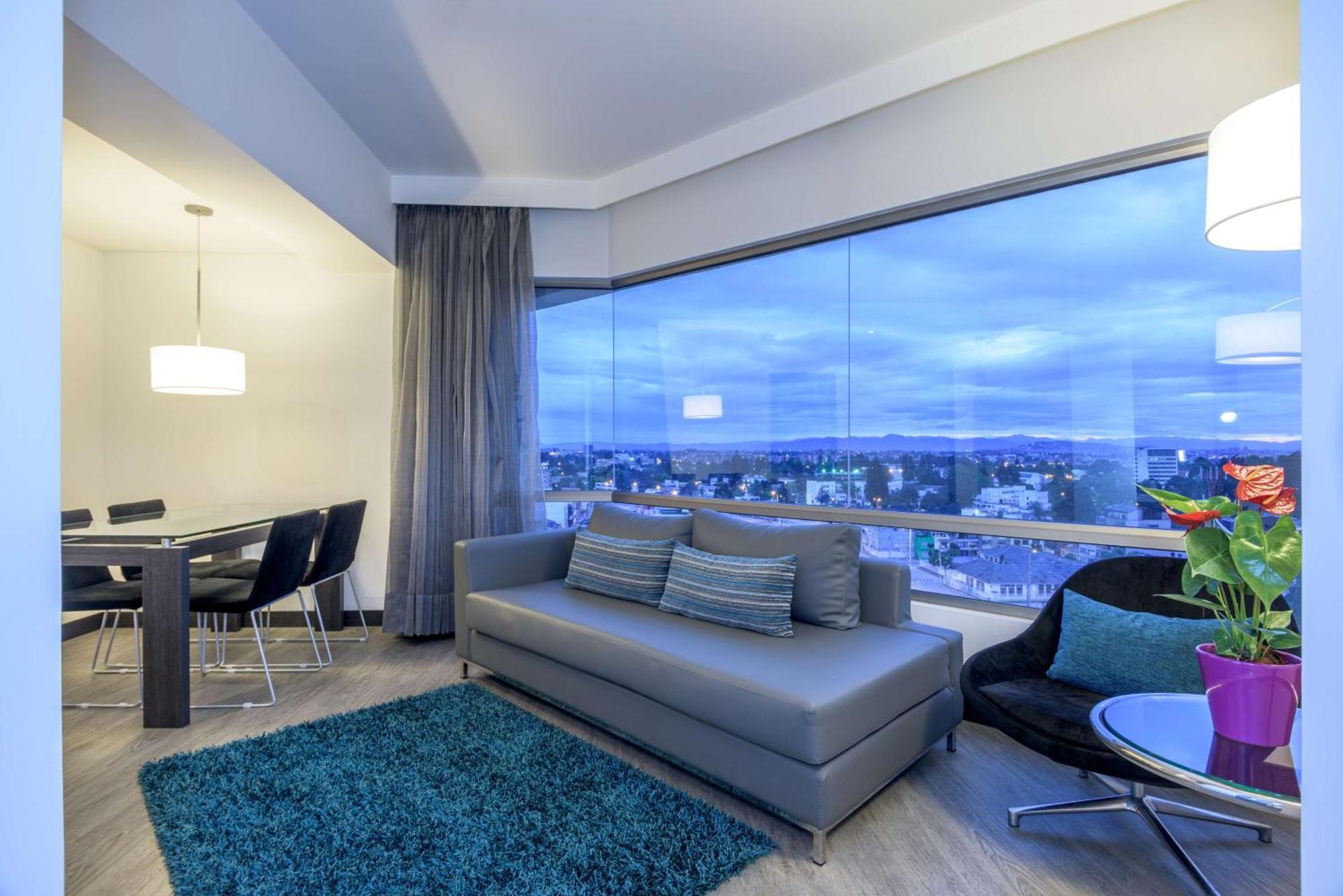 Hotel Nh Urban 26 Royal Bogotá