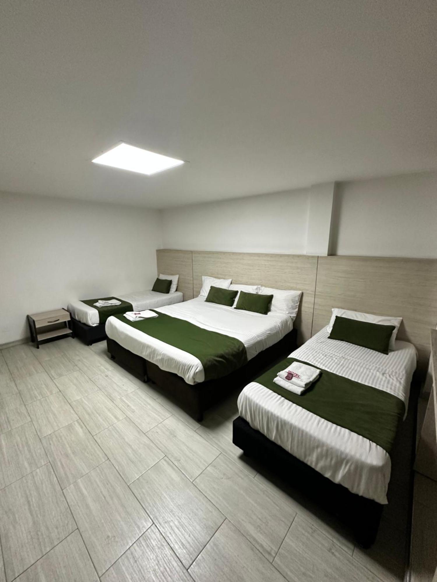 Hotel Bestmark Platino En Chapinero 3*