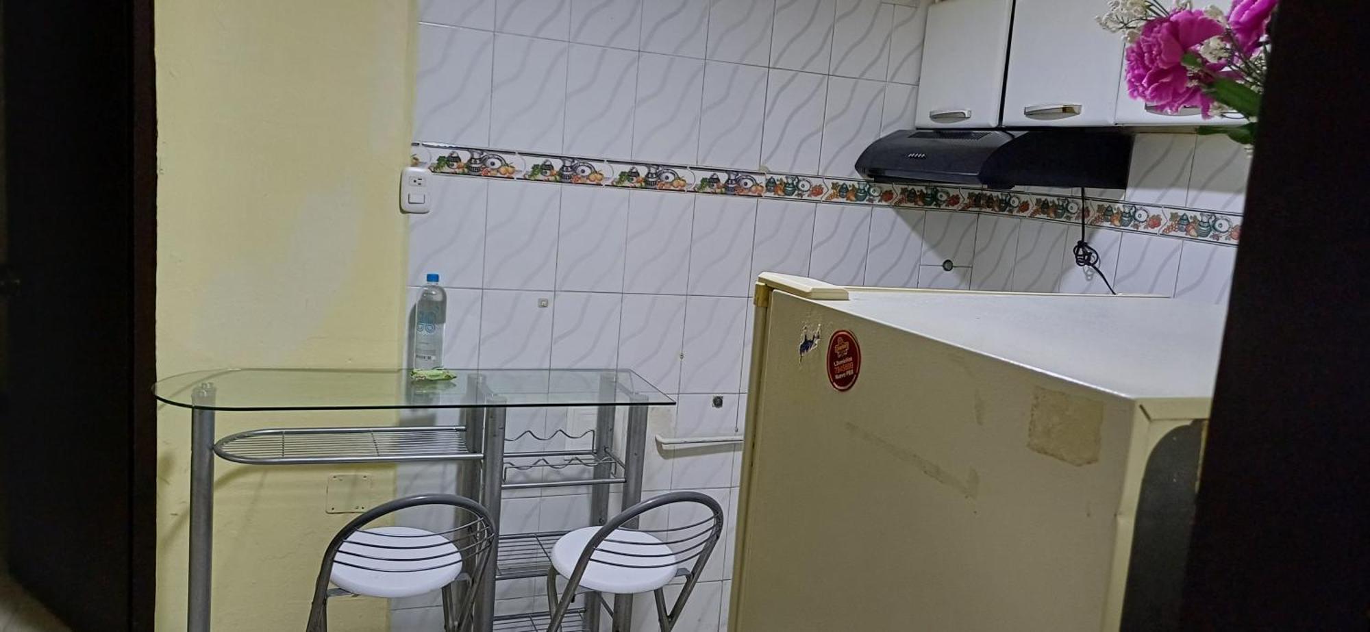 Y Muy Cerca Del Aeropuerto Apartamento *