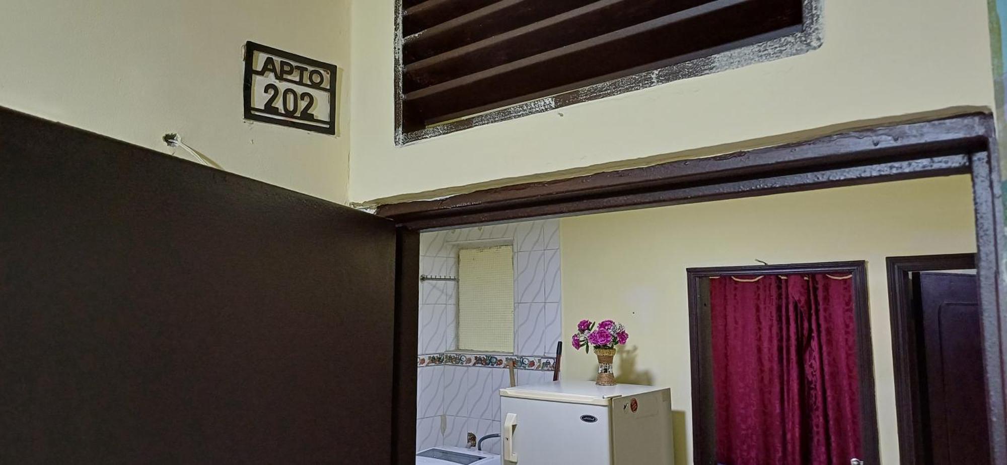 Apartamento Y Muy Cerca Del Aeropuerto