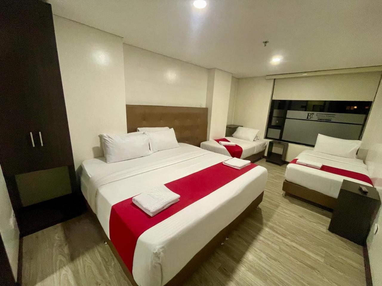 Business Center International 3*