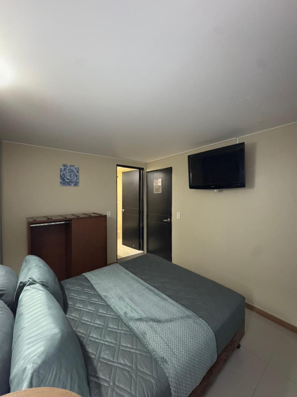 Pensión Hostelfc Marly *