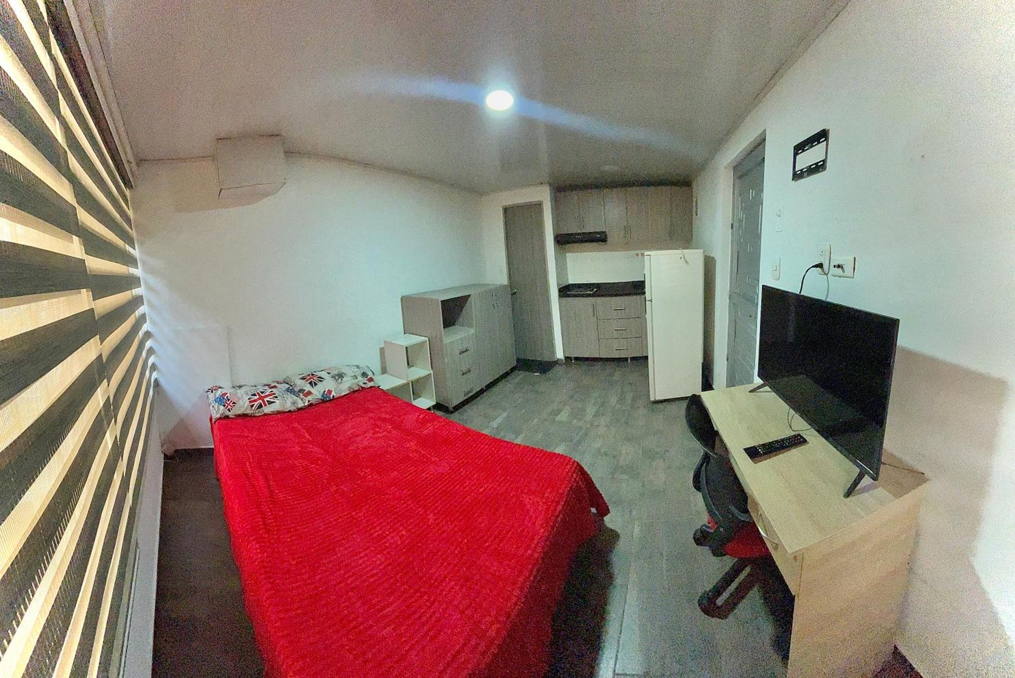 Apto Embajada, Corferias