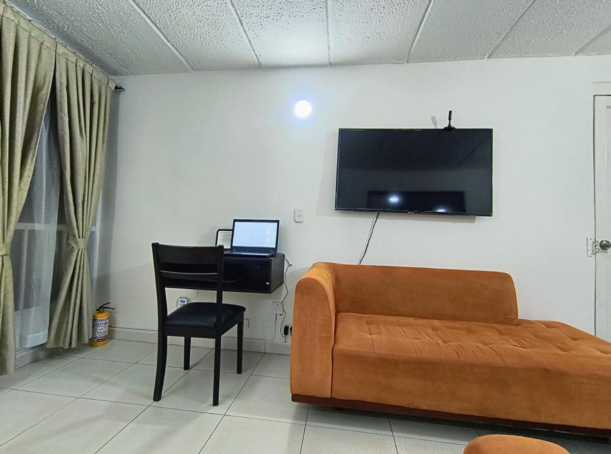Lindo Apartmento A 10 Minutos Del Aeropuerto Apartamento *