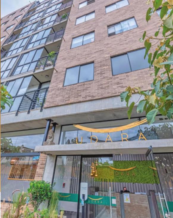 Apartamento Cozy Entire 2nd-floor With Parking Bogotá
