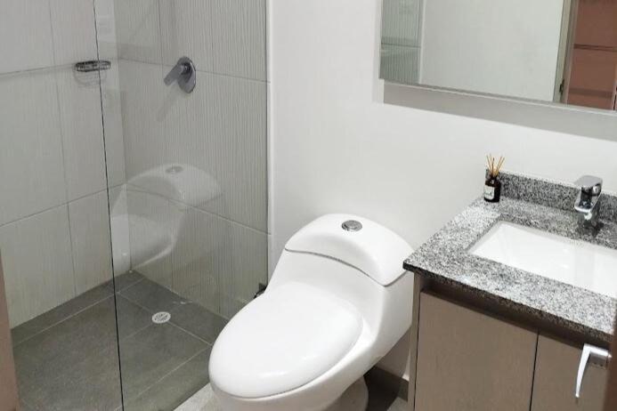 Cozy Entire 2nd-floor With Parking Bogotá