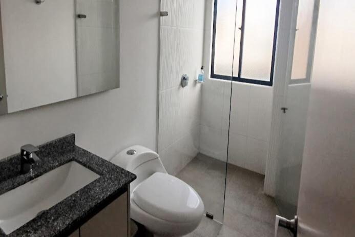 Cozy Entire 2nd-floor With Parking Bogotá
