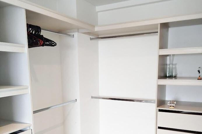 Apartamento Cozy Entire 2nd-floor With Parking Bogotá