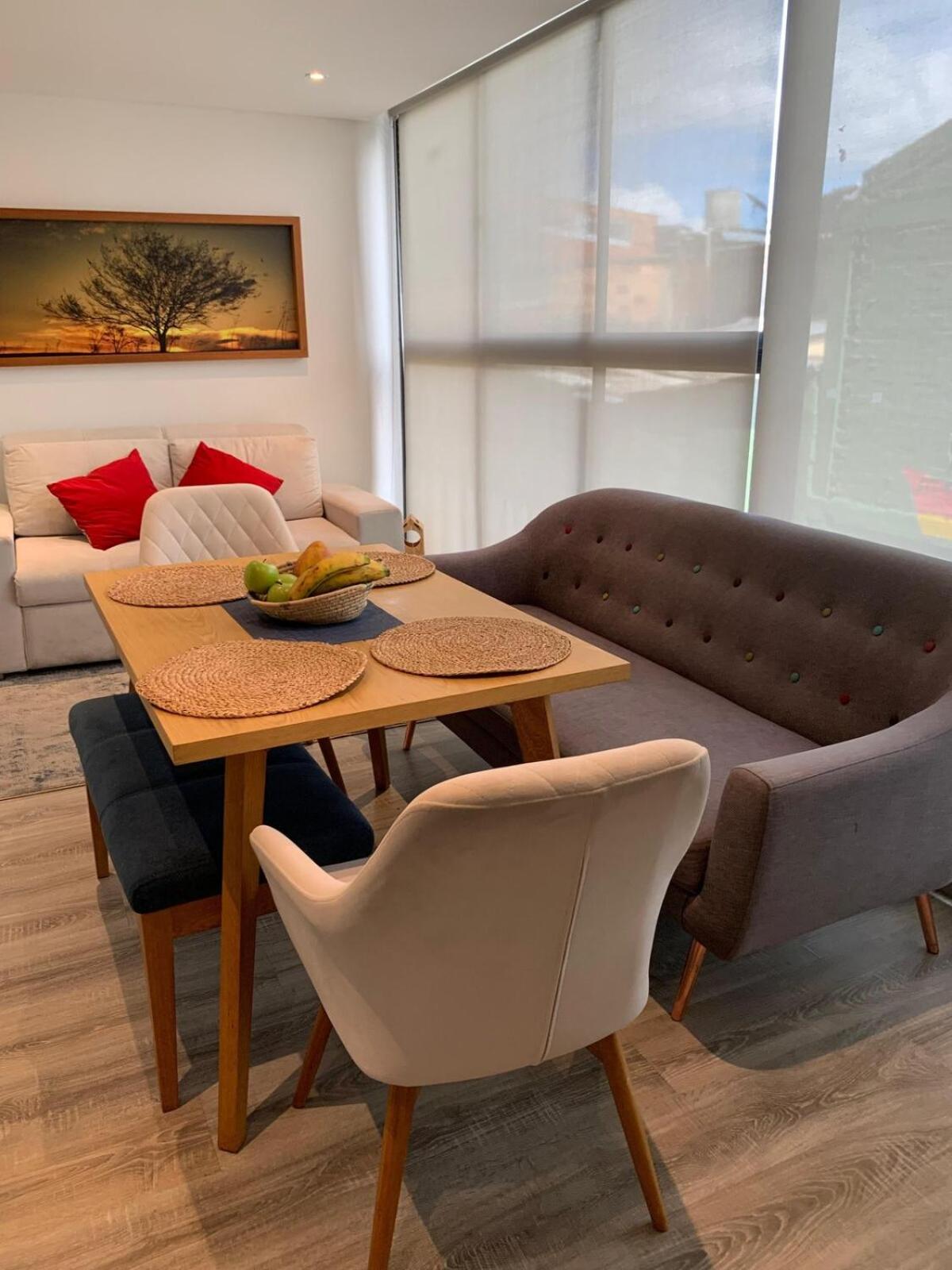Apartamento Cozy Entire 2nd-floor With Parking *