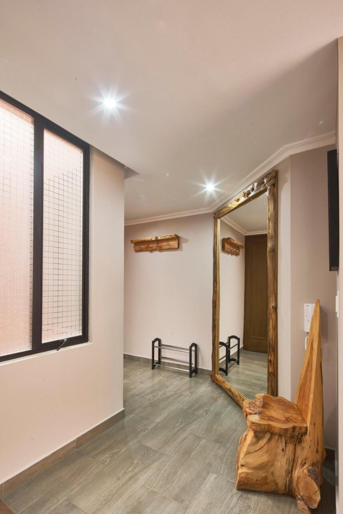 Chic & Cozy 2br Oasis Escape 104 *