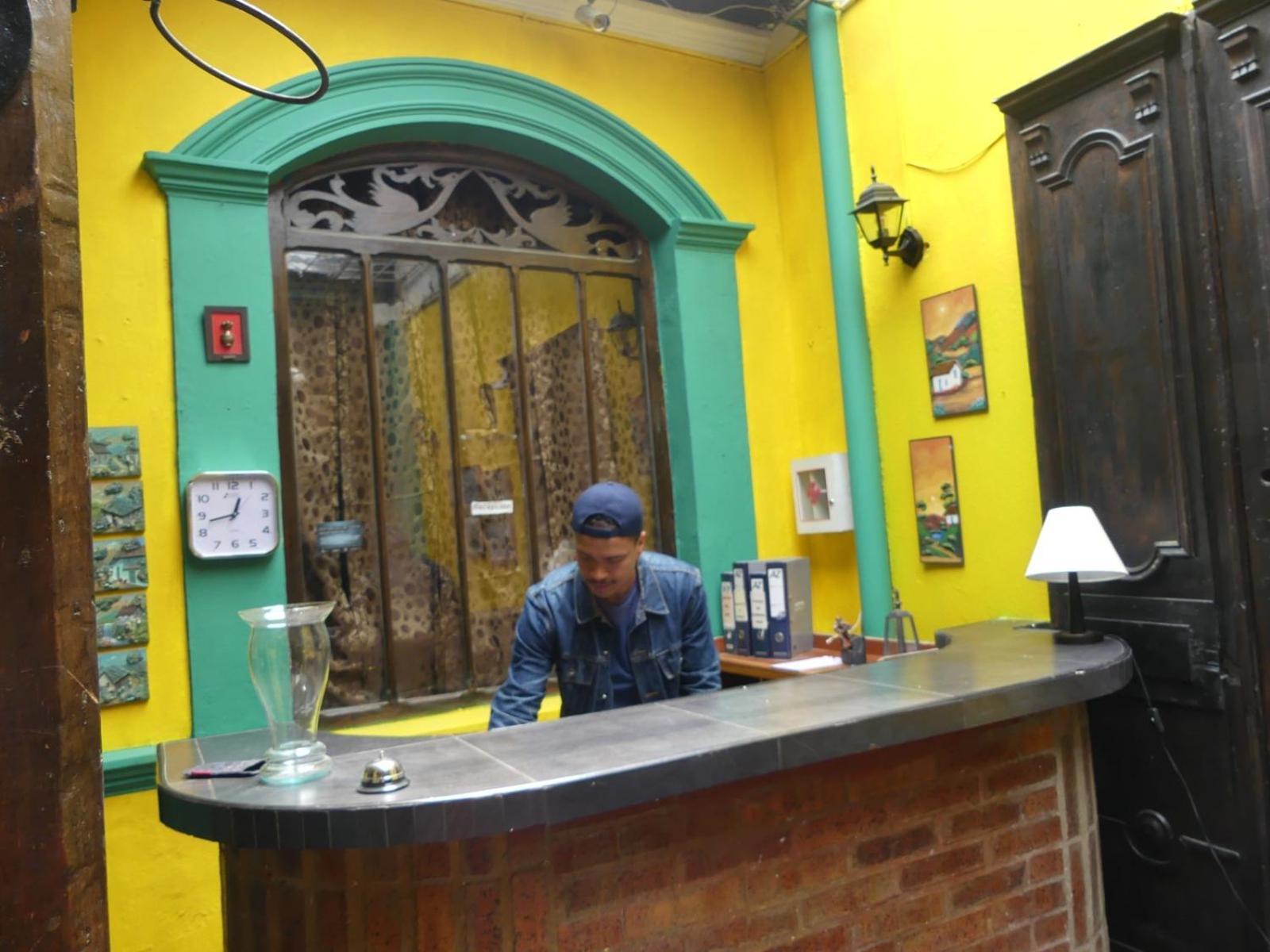 Pensión Hanoi En Bogotá