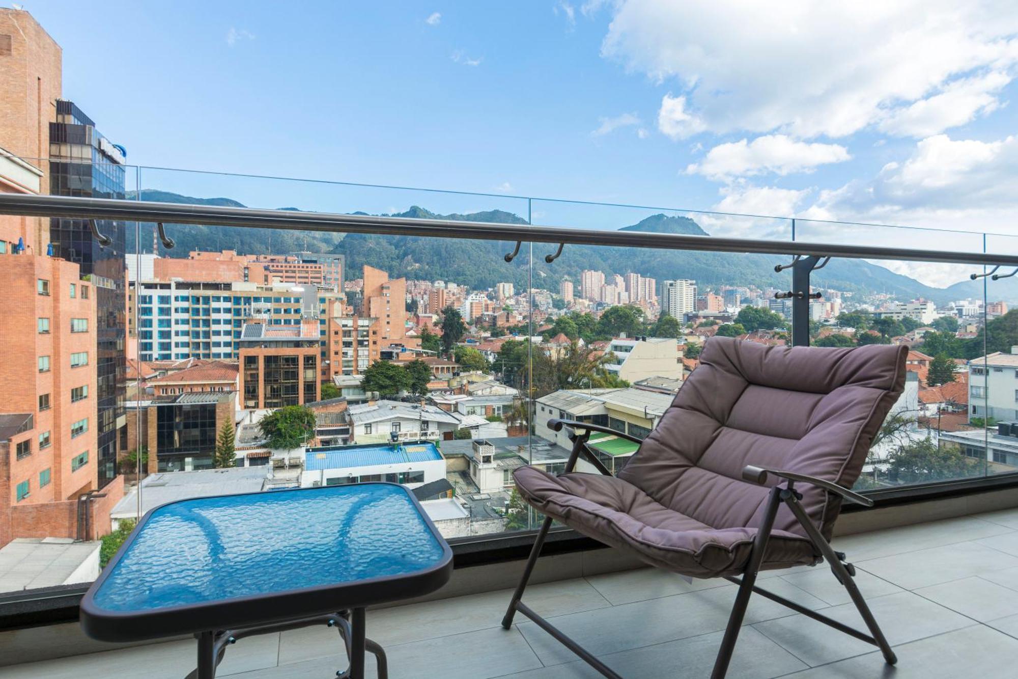 Apartamento 1br 500 Mb Spacious View Pool Sauna Jacuzzi Games *