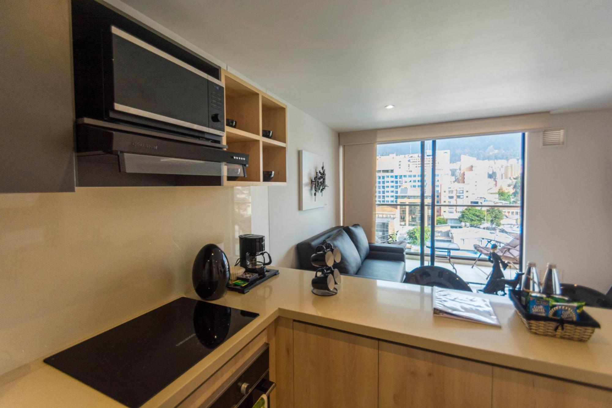 Apartamento 1br 500 Mb Spacious View Pool Sauna Jacuzzi Games *