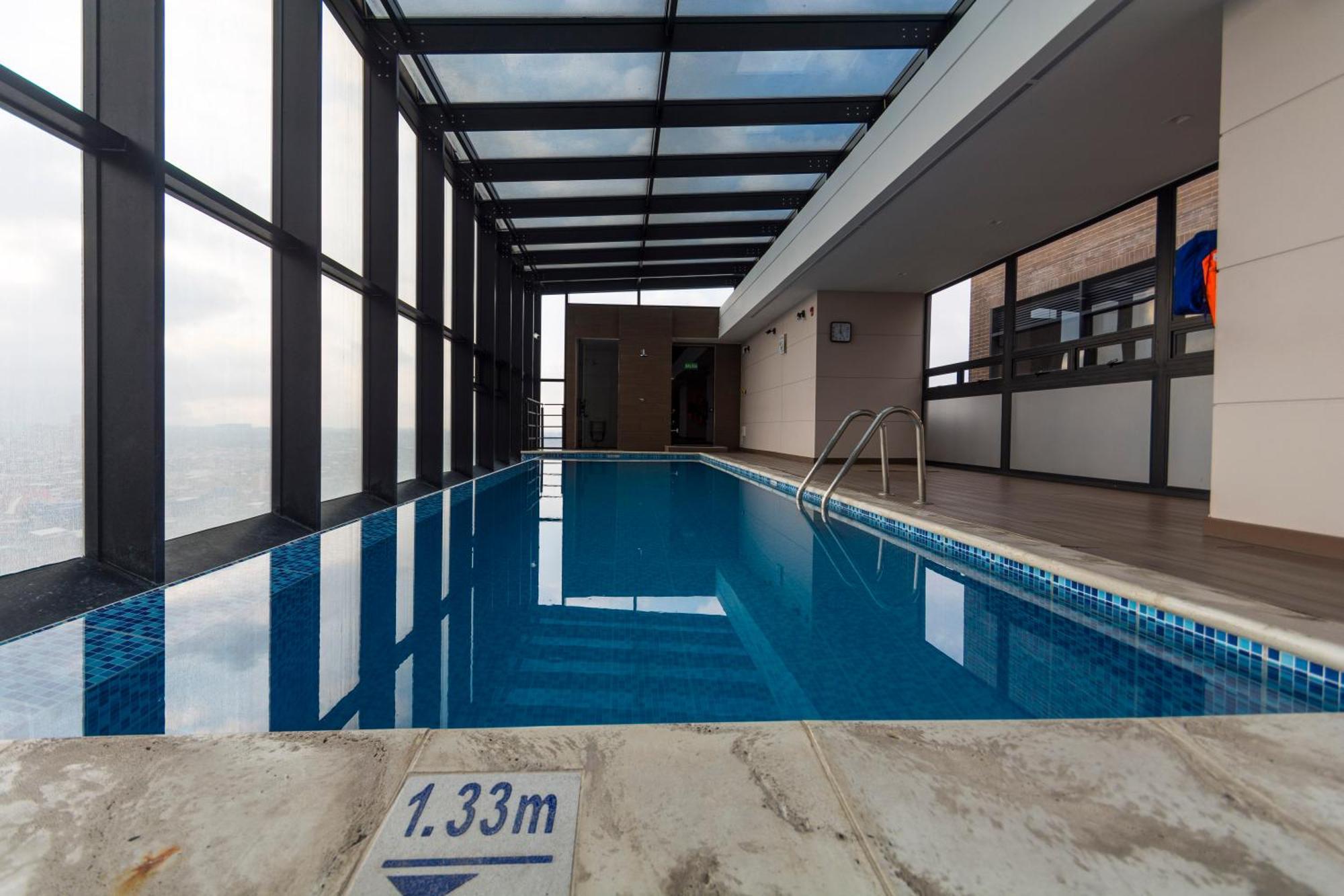 Apartamento 1br 500 Mb Spacious View Pool Sauna Jacuzzi Games Bogotá