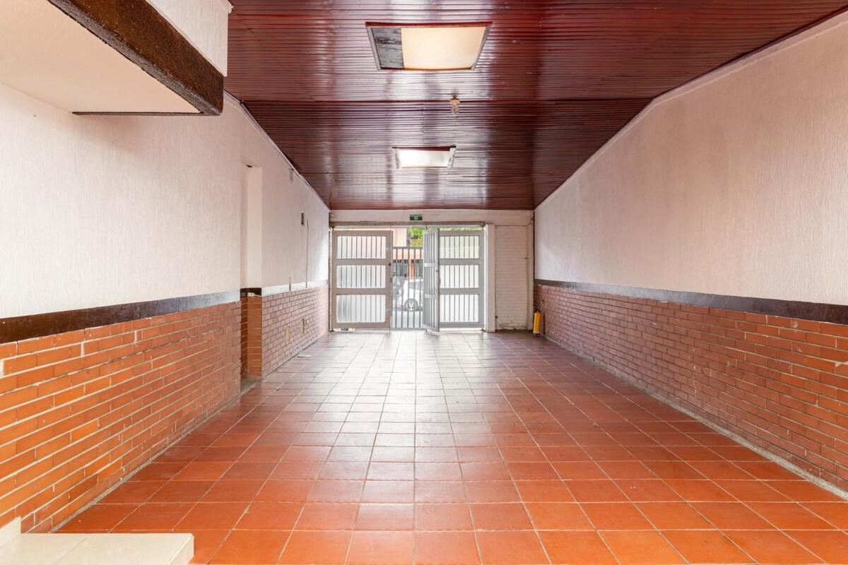 Huge Casa Con Jardin En El Norte Сasa de vacaciones Bogotá