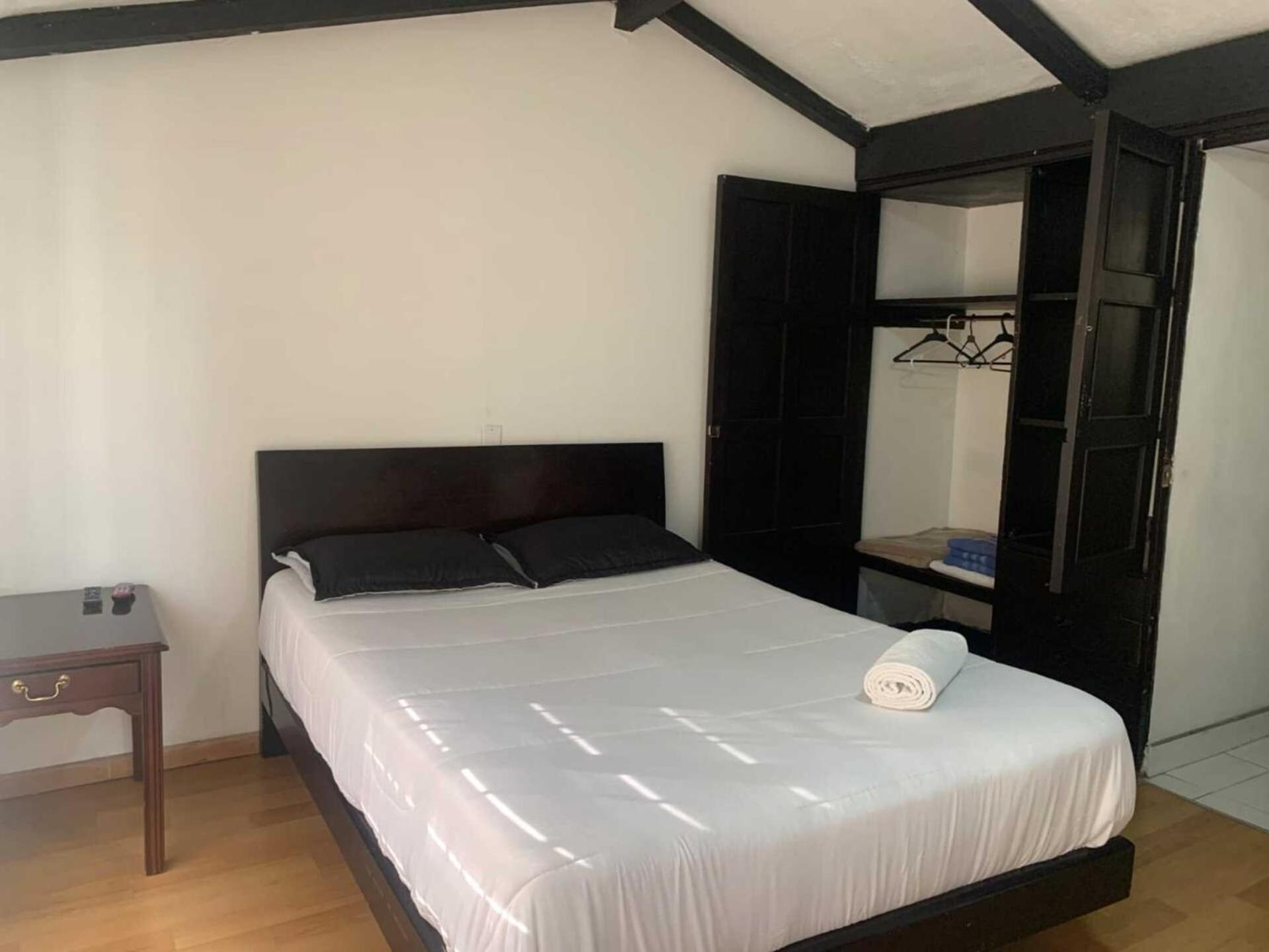 Casa Colonial La Esperanza- Grupos 5 Minutes Airport Сasa de vacaciones Bogotá