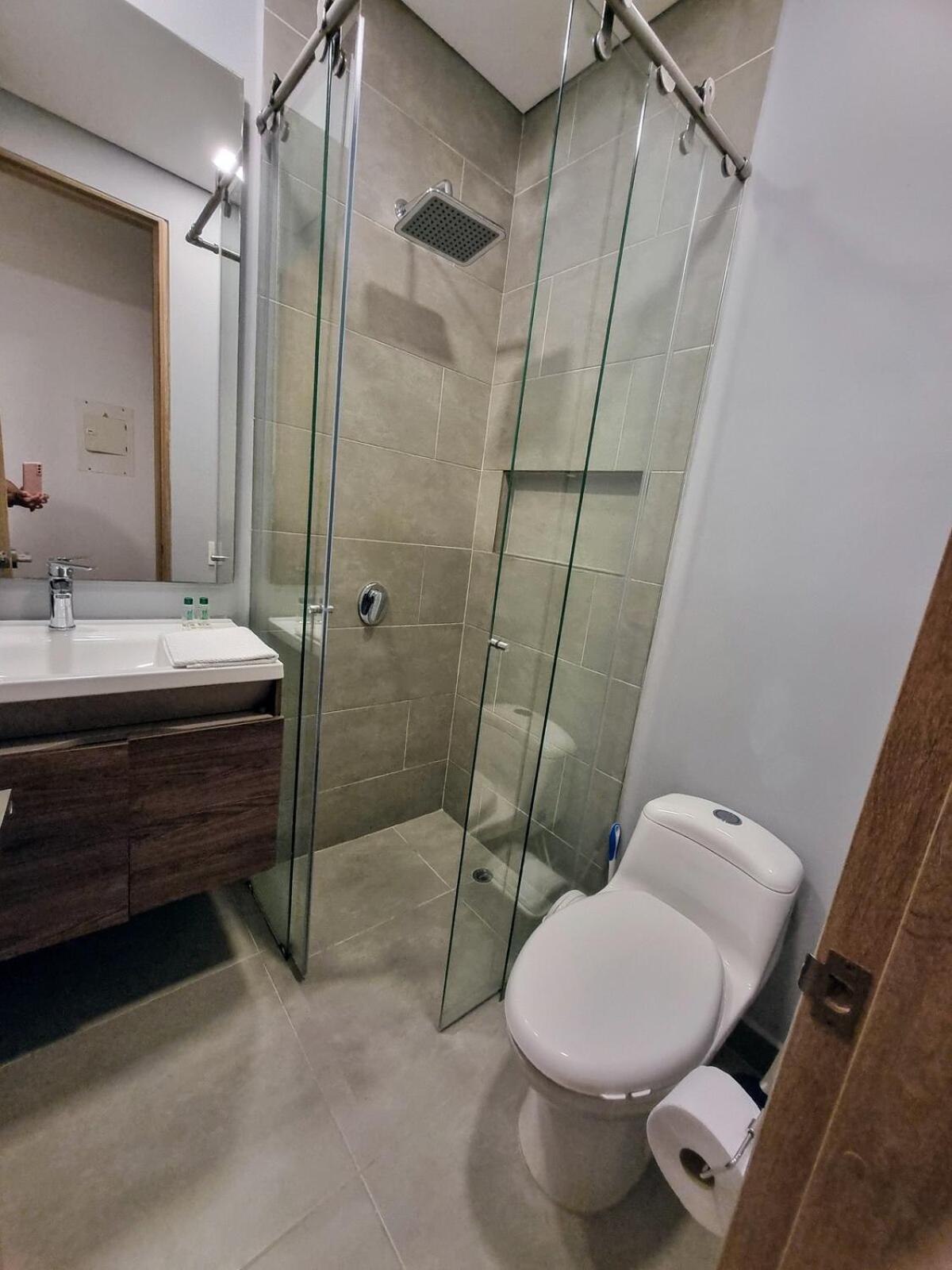 Confortable Apartasuite Cerca Al Parque Alcala *