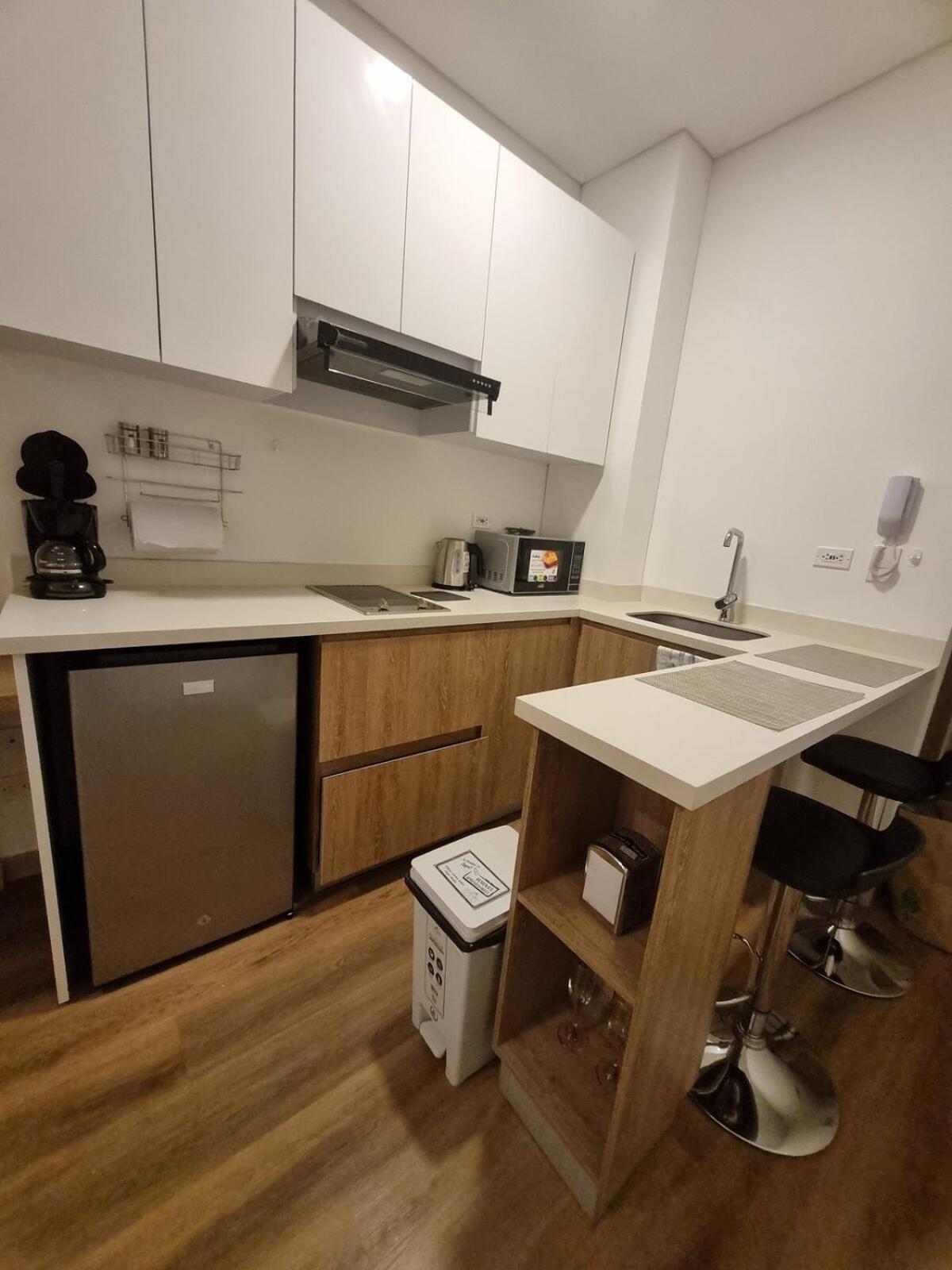 Confortable Apartasuite Cerca Al Parque Alcala *