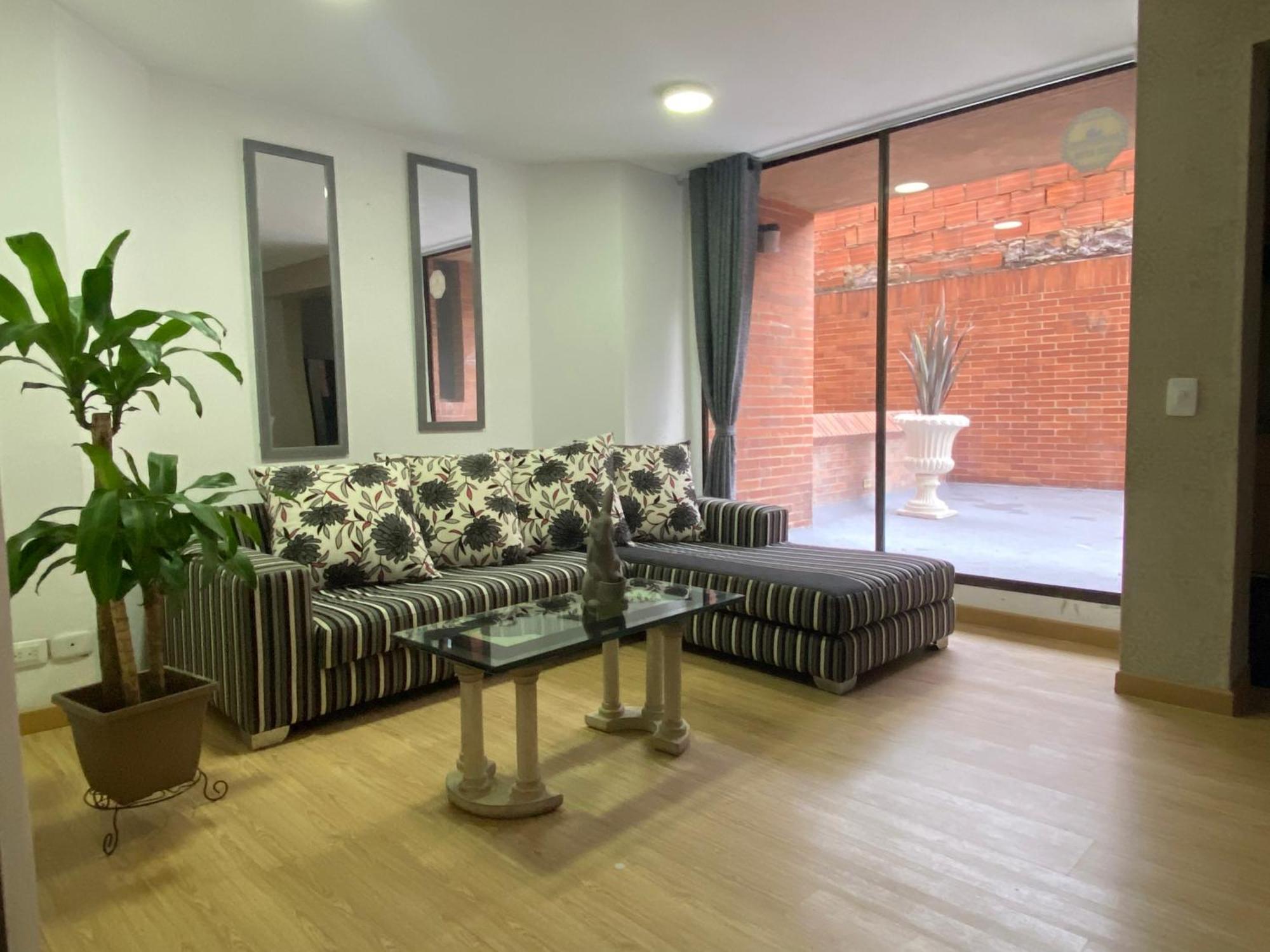 Apartamento. Parque De La 93. *