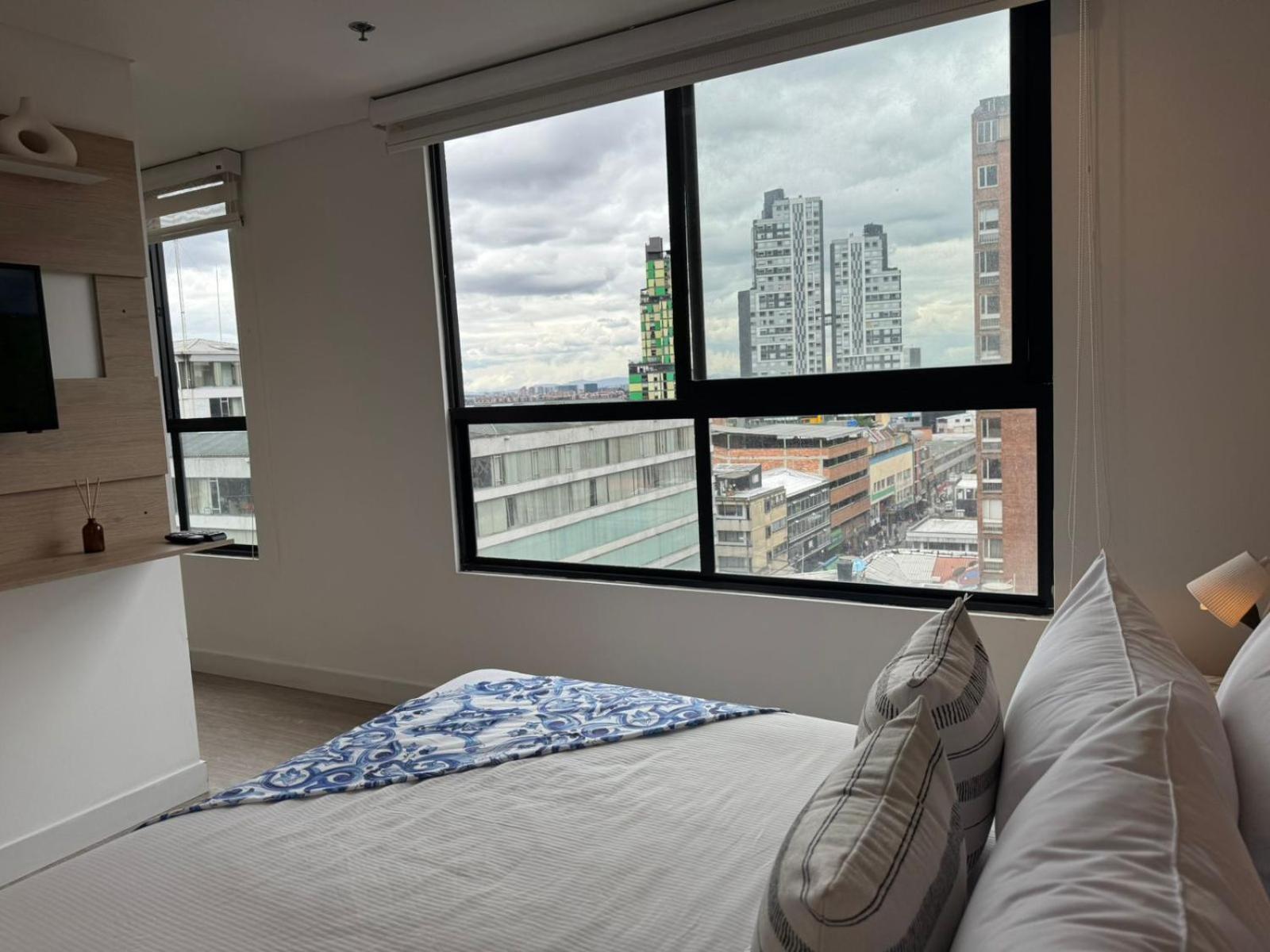 Hermosa Vista En Chapinero Comodo Wifi