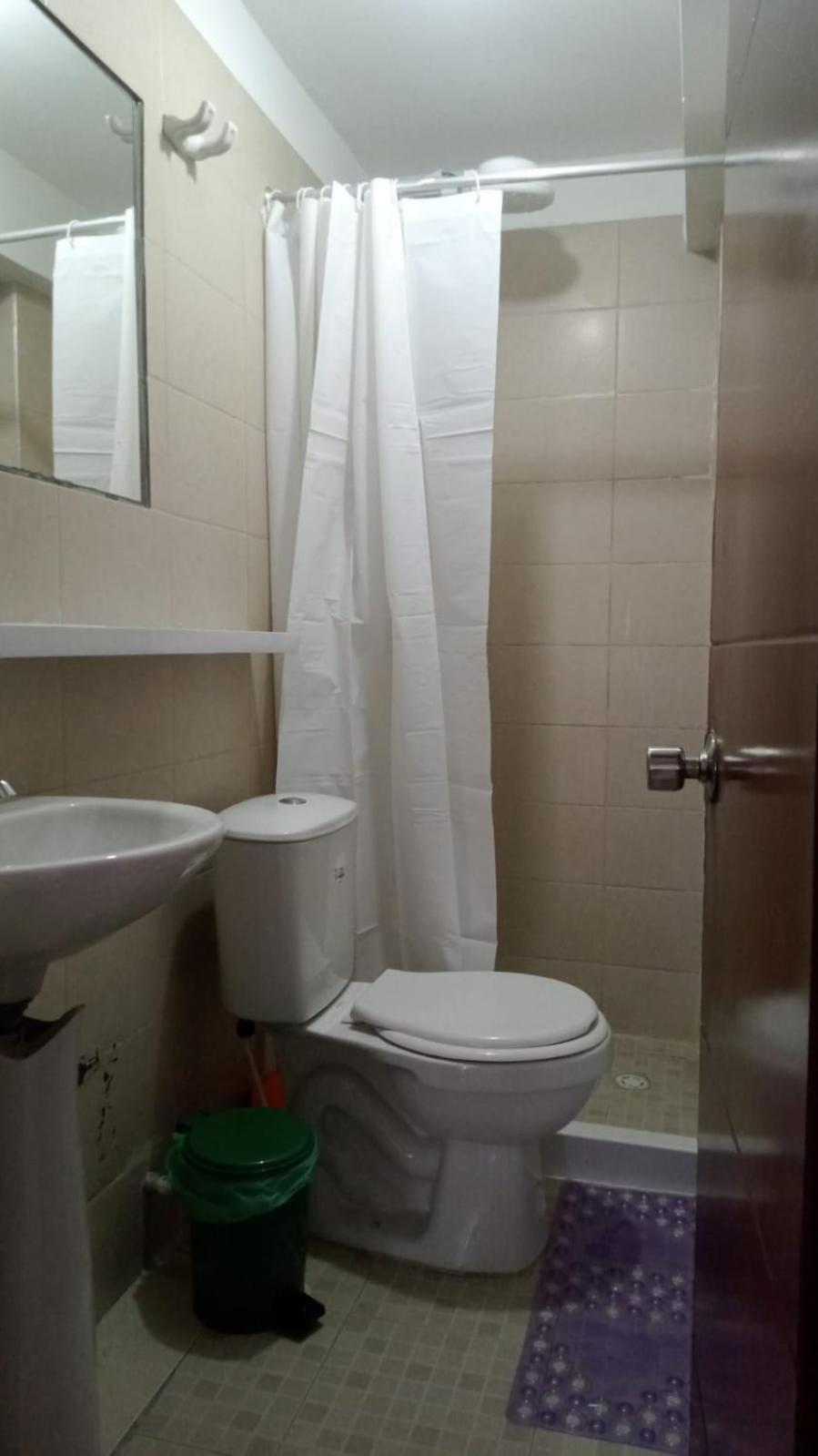 And Comfortable, Bogotá