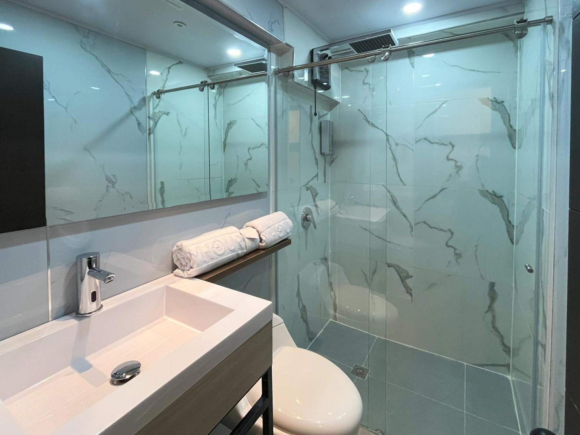 Hotel Continental Byhours Bogota