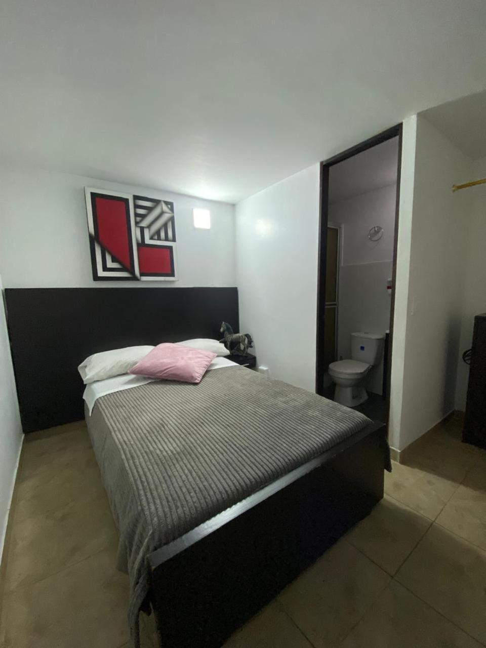 Pensión Destino Nómada Calle 11 N 1-38 Bogotá