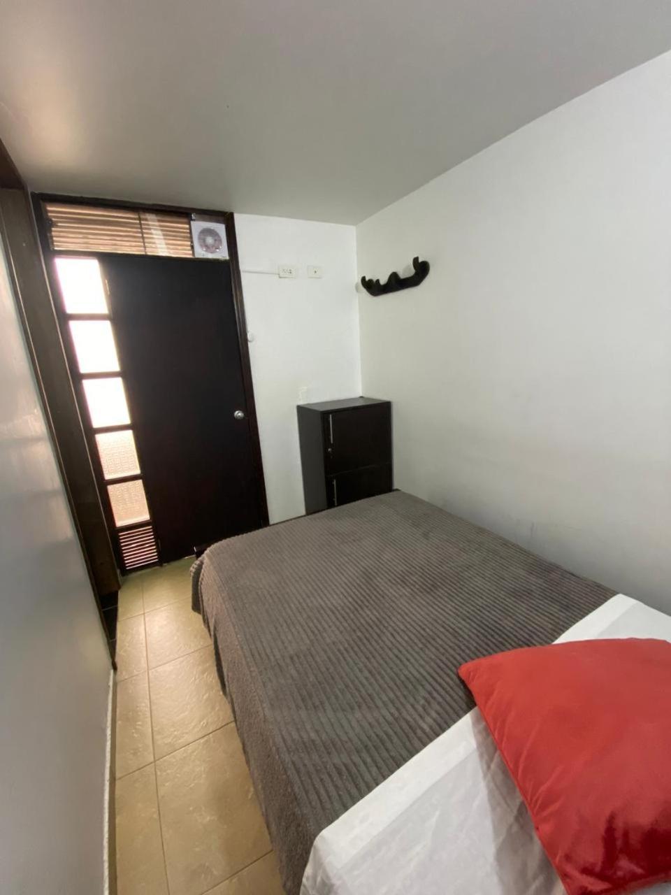 Pensión Destino Nómada Calle 11 N 1-38 Bogotá