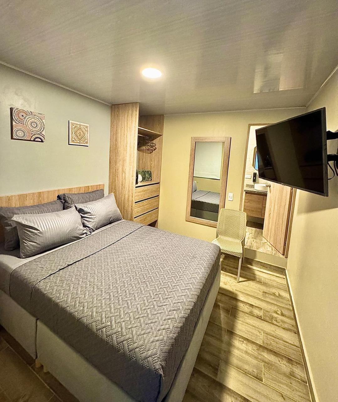 Hostelfc Santa Barbara Pensión